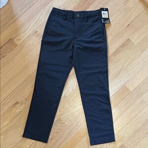 NWT Under Armour Black Boy's Chinos  size 7